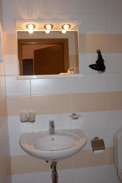 Nelly Apart Kiev Bagian luar foto